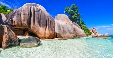 Papier Peint photo Anse Source D'Agent, île de La Digue, Seychelles L& 39 une des plages tropicales les plus pittoresques et les plus belles du monde - Anse source d& 39 argent sur l& 39 île de La Digue, aux Seychelles
