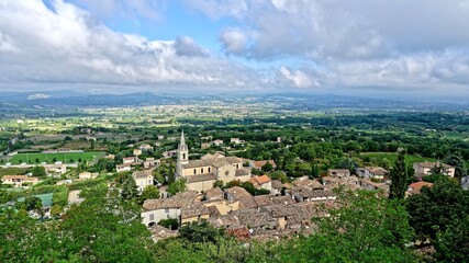 Fototapeta na wymiar Village de Bonnieux, Vaucluse, Luberon, Provence-Alpes-Côte d'Azur, France