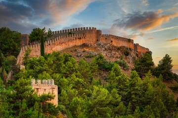Fototapeta na wymiar Scenery of the Alanya castle walls at sunset, Turkey