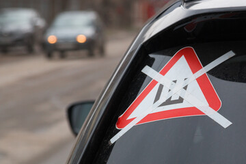 sign thorns on the car crossed out with a white cross
