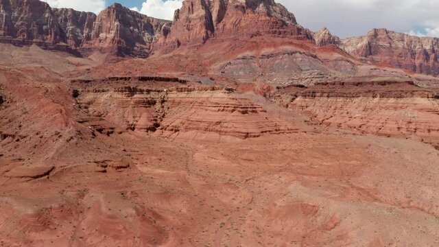 The Desert Southwest is at it's Peak near Vermilion Cliffs 4K UHD