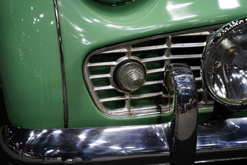 Car's headlight design