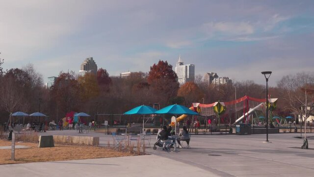 People in the park kids timelapse