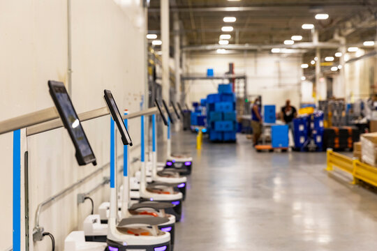 Recharging station for Robots at E-Commerce Warehouse 