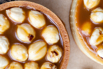 tartlet with salted caramel and hazelnuts
