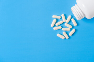 サプリメント　青背景