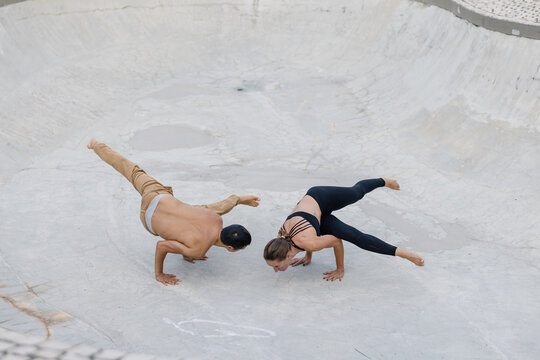 Couple workout at skate park