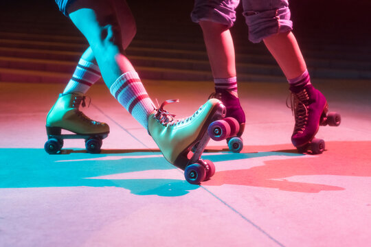 Old school roller skaters performace