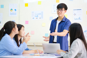 Businessmen teamwork meeting to discuss the investment.