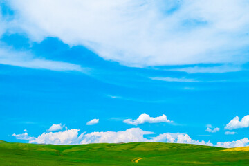モンゴルの大地と空