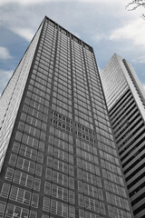 Obraz premium Two skyscrapers in downtown