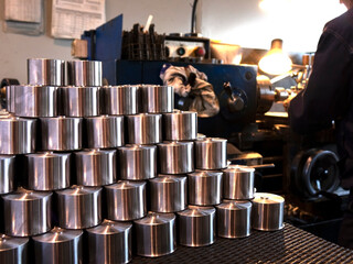 Production of bearings. Ready-made large diameter bearings before packing.