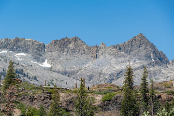 Obraz premium The beautiful mountain view of Saddlebag Lake