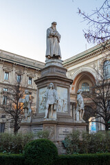 Fototapeta na wymiar Milan: Monument to Leonardo Da Vinci