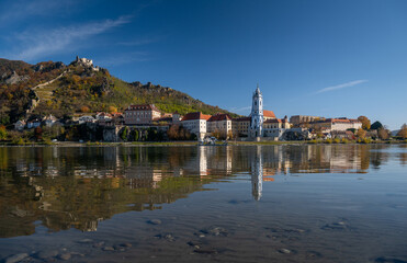 Fototapeta na wymiar View of town Durnstein in Wachau, Austria