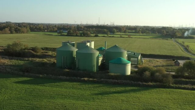 Stilllegung einer Biogasanlage aus der Luft Perspektive mit einer Drohne aufgenommen