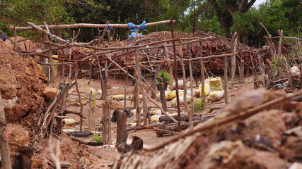 Site d'orpaillage a Mandiana en Guinee