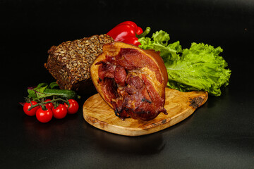 Baked pork knuckle with herbs