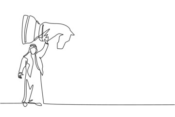Single one line drawing Arabian businessman holding, lifting knight chess piece. Successful entrepreneurship tactics, strategy, superiority in business. Continuous line draw design vector illustration