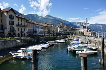 Fototapeta na wymiar Cannobio, Lake Maggiore, Italy