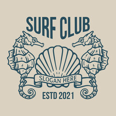 vintage style logo of two seahorses with shell in the middle and ribbon © reza