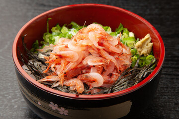 生桜海老丼
