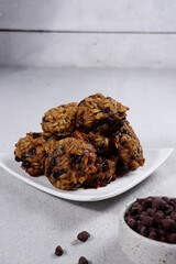 Kukis pisang oat or banana oatmeal cookies with choco chips.