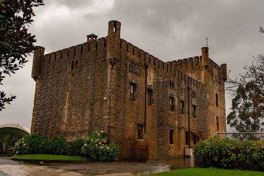 Torre de los Valdes de Llanera - Asturias.