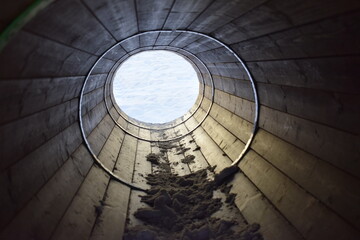wooden barrel, round pipe on the pad