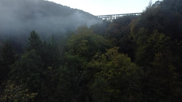 (DROHNE) Luftaufnahme von der M&uuml;ngstener Br&uuml;cke im Neben bei Solingen Remscheid