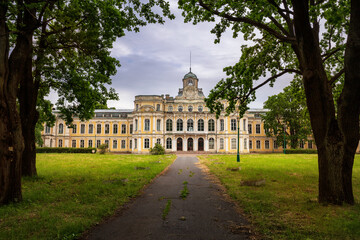 Znamenka estate