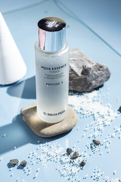 Anti-aging peptide emulsion. MEDI PEEL Peptide 9 Aqua Essence Emulsion