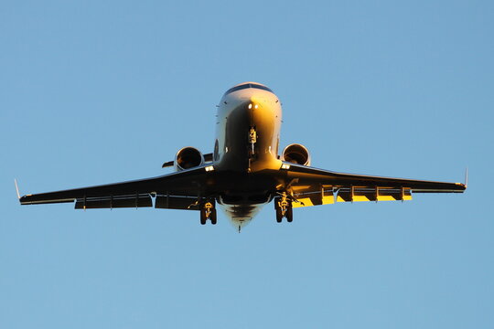 Flugzeug im Landeanflug