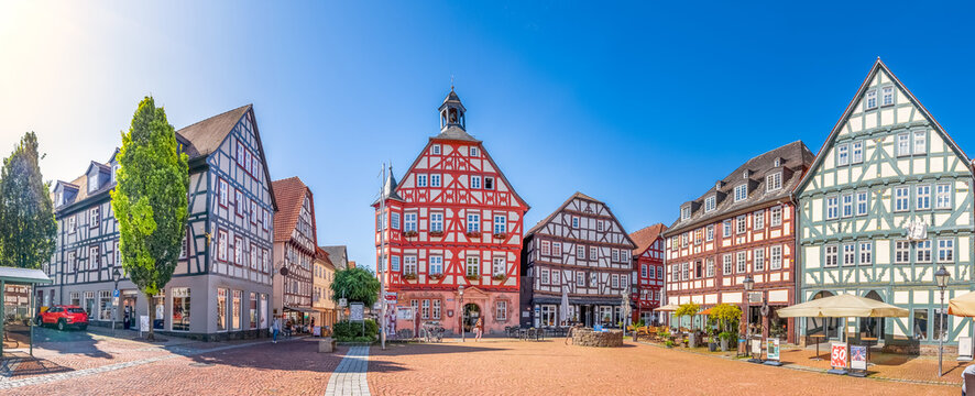 Rathaus und Marktplatz, Grünberg, Hessen, Deutschland 