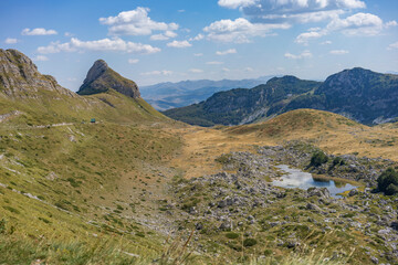 Fototapeta premium Beautiful view of the surroundings of Mount Saddle in the Durmitor National Park in Montenegro in autumn.