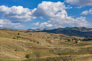 Obraz premium Beautiful view of the surroundings of Mount Saddle in the Durmitor National Park in Montenegro in autumn.