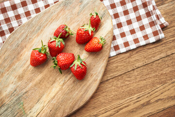 strawberry wood board kitchen fresh fruit vitamins