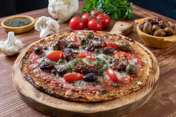 pizza di cavolfiore vegetariana