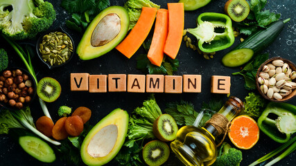 Foods rich in vitamin E: pumpkin, broccoli, dried apricots, parsley, avocado and vegetables. The inscription 