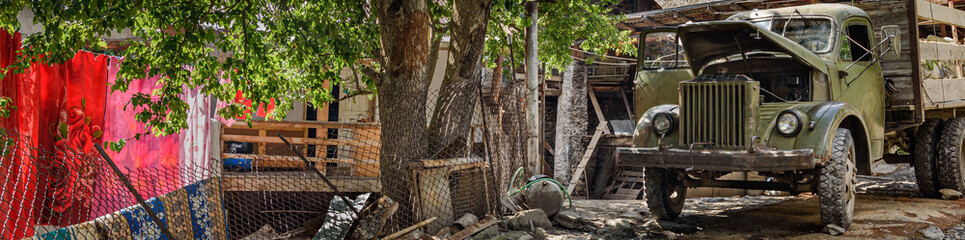 Obraz premium Mestia courtyard