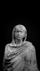 stronę sculpture of the person