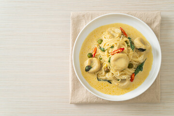 Rice Noodles with Green curry and Fish ball
