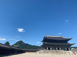 Fototapeta premium Geunjeongjeon Hall of Gyeongbokgung Palace