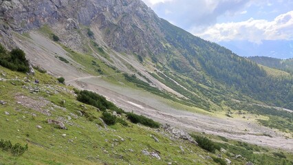 Fototapeta na wymiar Trail under the Dachstein mountain in summer, Austria