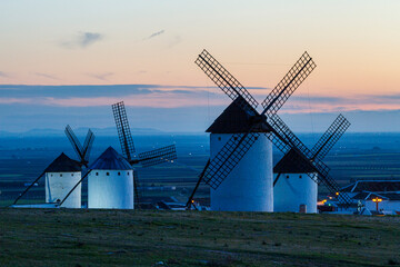 Windmühlen von Campo de Criptana in der La Mancha, Spanien
