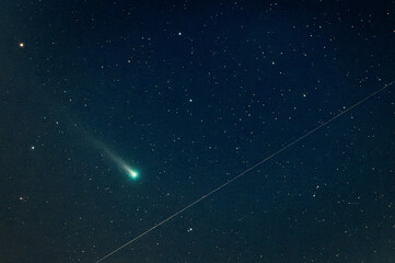 レナード彗星と流れ星