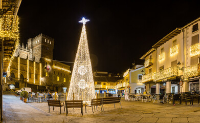 Fototapeta na wymiar Christmas lighting in the town of Guadalupe in the province of Caceres