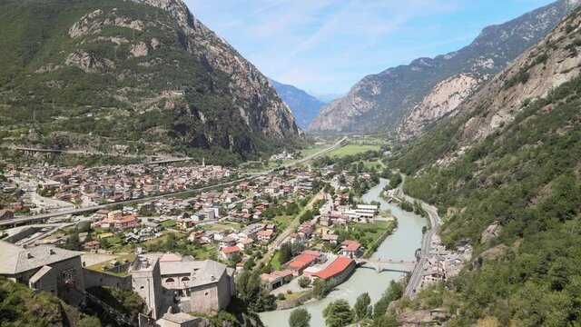 Valle d&rsquo;Aosta is known for the iconic, snow-capped peaks the Matterhorn, Mont Blanc, Monte Rosa and Gran