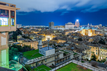 Obraz premium Blue hour over the old town of Genoa