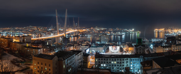 Прогулки по темным крышам. Золотой мост.